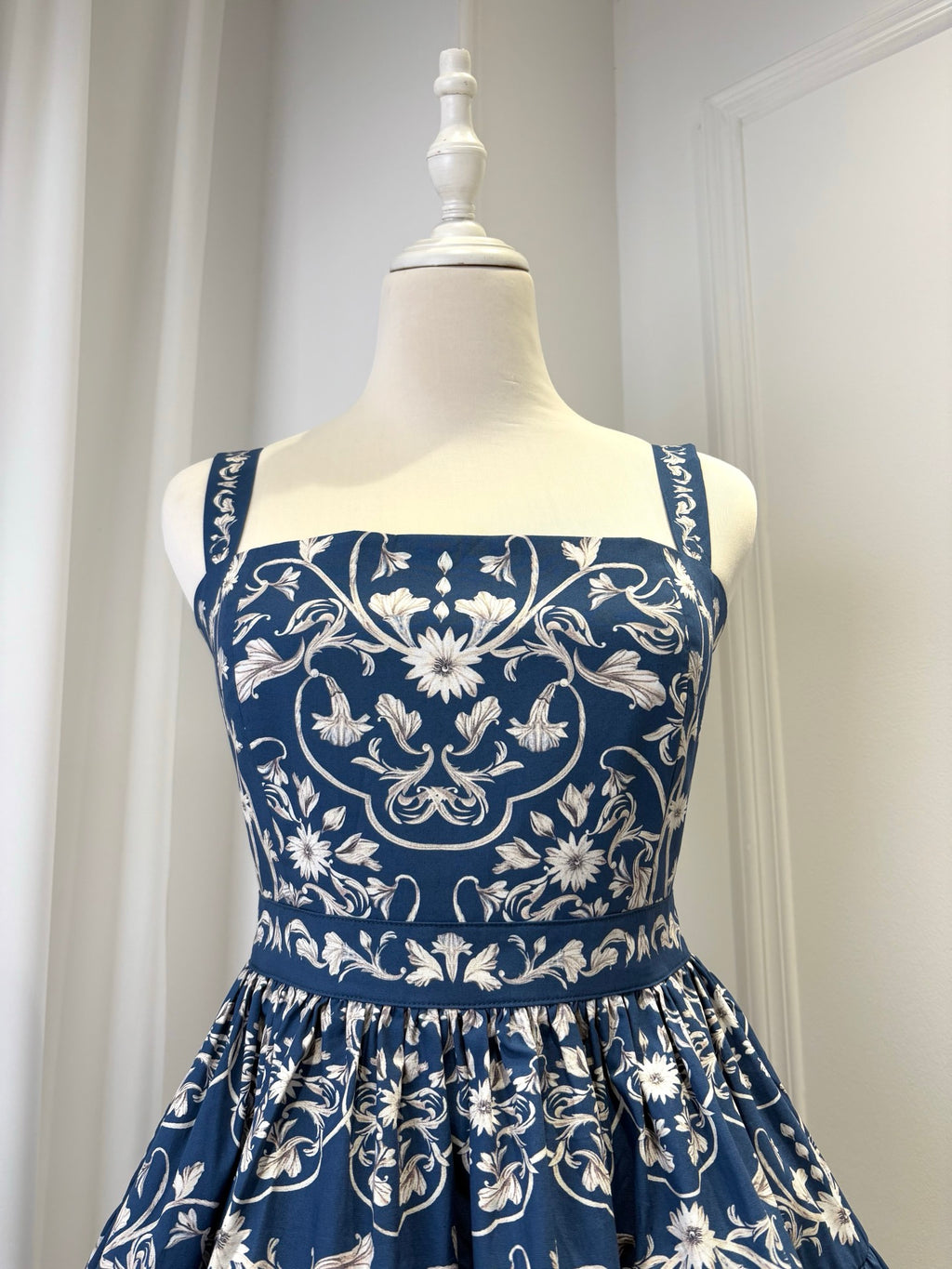 AGUA Vintage Floral Square Neck Tiered Midi Dress