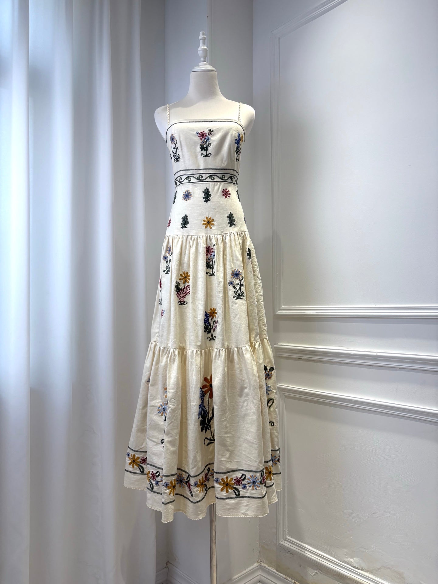 AGUA Colorful Floral Embroidery Tiered Midi Dress