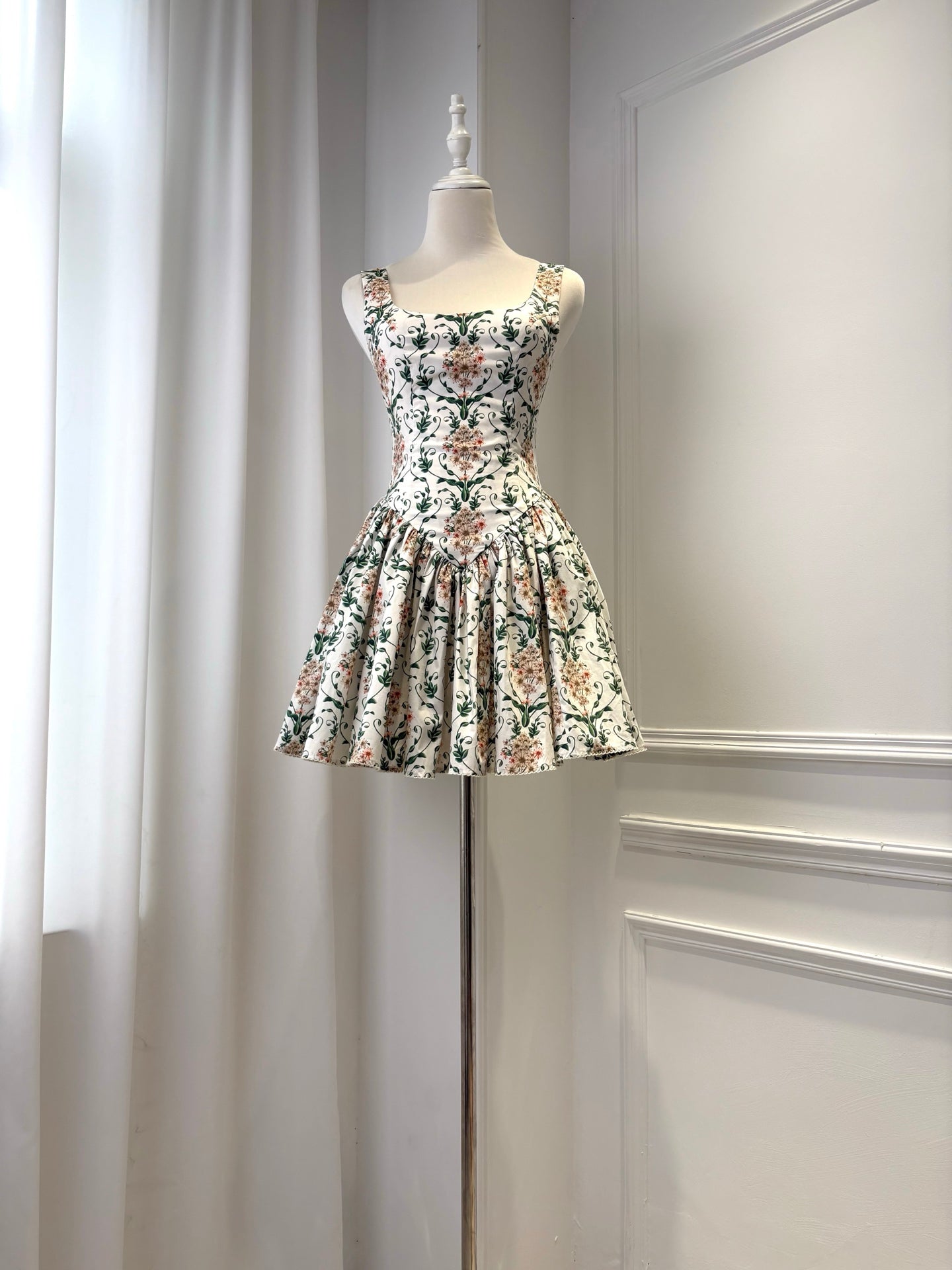 AGUA White Floral Print Elegant Slim Mini Dress