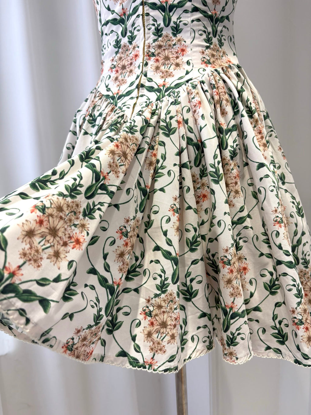 AGUA White Floral Print Elegant Slim Mini Dress